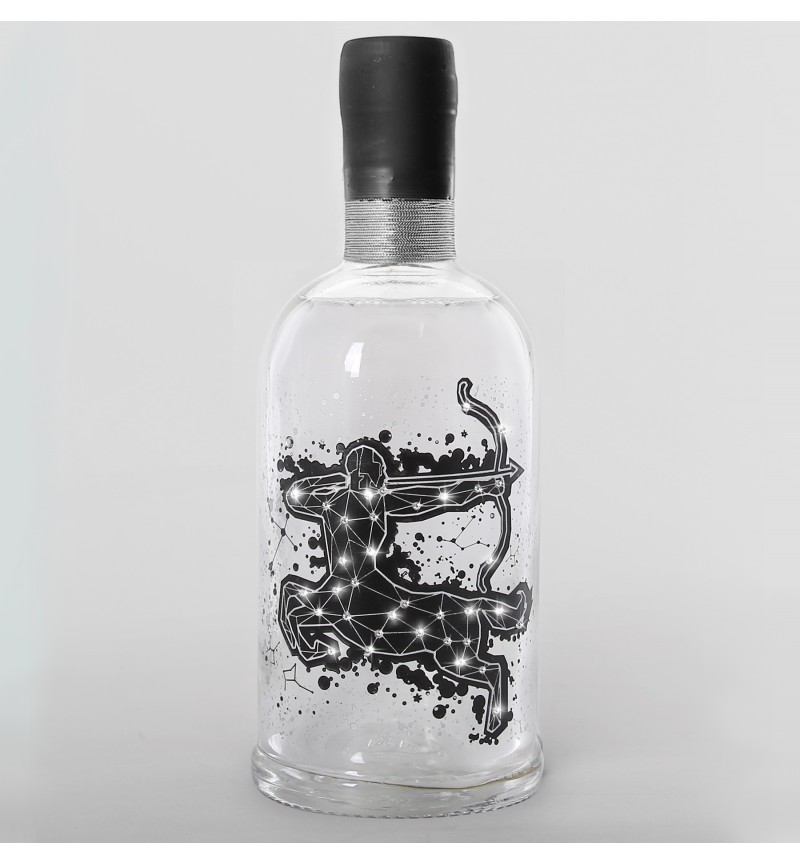 Инкрустированная бутылка «Стрелец» с водкой